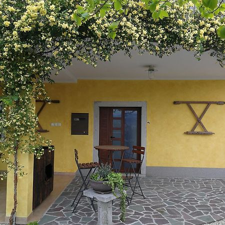 Med Oljkami Apartment Koper Exterior foto
